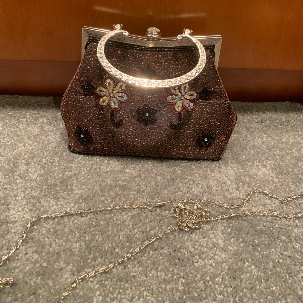 Purse - Picture 2 of 9